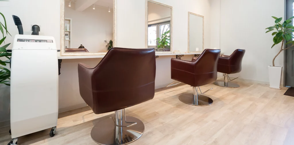 Pawilon kosmetyczny z płyty warstwowej